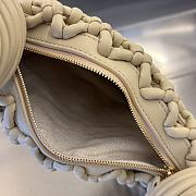 Bottega Veneta Double Knot Top Handle Bag Beige Size 24 x 15 x 5 cm - 4