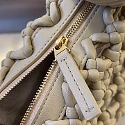 Bottega Veneta Double Knot Top Handle Bag Beige Size 24 x 15 x 5 cm - 2