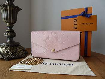 Louis Vuitton Pochette Félicie in Rose Ballerine Monogram Vernis Size 21 x 11 x 2 cm