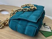 Bottega Veneta Cassette Chain Crossbody Bag Padded Maxi Intrecciato Suede Blue Size 27 x 10 x 18 cm - 5