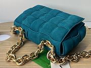 Bottega Veneta Cassette Chain Crossbody Bag Padded Maxi Intrecciato Suede Blue Size 27 x 10 x 18 cm - 2