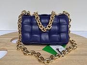  Bottega Veneta Cassette Padded Leather Shoulder Bag Blue Size 27 x 10 x 18 cm - 1