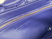  Bottega Veneta Cassette Padded Leather Shoulder Bag Blue Size 27 x 10 x 18 cm - 3