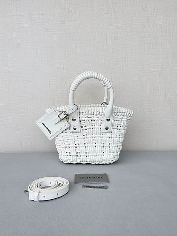 Balenciaga Bistro XXS Basket Bag White Size 17 x 10 x 25 cm
