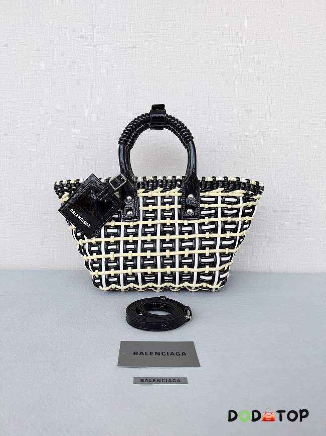 Balenciaga Bistro Basket Bag Size 23 x 29 x 38 cm - 1