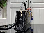 Louis Vuitton LV Capucines Small Handbag Crocodile Pattern Size 27 x 18 x 9 cm - 4