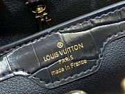 Louis Vuitton LV Capucines Small Handbag Crocodile Pattern Size 27 x 18 x 9 cm - 2