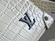 Louis Vuitton M98903 Mini Soft Trunk White Size 18.5 x 13 x 8 cm - 5