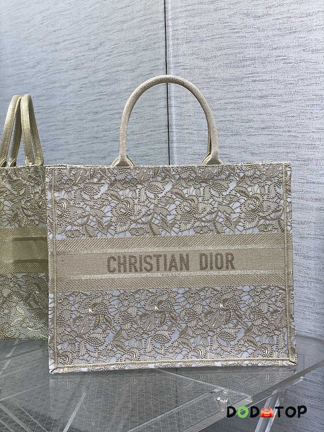 Dior Book Tote Large Flower Size 41 x 35 x 18 cm - 1