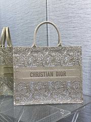 Dior Book Tote Large Flower Size 41 x 35 x 18 cm - 1