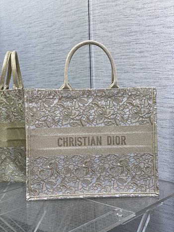 Dior Book Tote Large Flower Size 41 x 35 x 18 cm