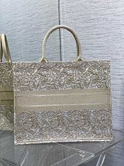 Dior Book Tote Large Flower Size 41 x 35 x 18 cm - 5