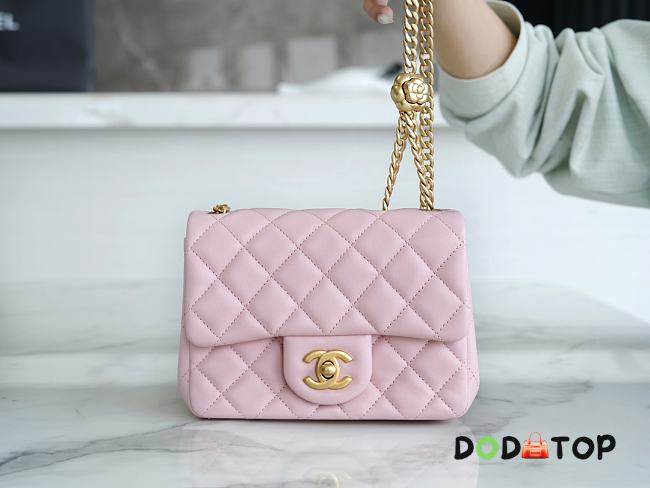 Chanel Chain Small Flap Bag Pink Size 13 x 18 x 7 cm - 1