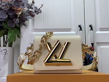Louis Vuitton LV Twist Mini Handbag M46537 White Size 16.5 x 19 x 8.5 cm