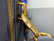 Louis Vuitton LV Soft Trunk Wearable Wallet M82035 Size 22·5 x 14 x 5 cm - 4