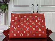 Louis Vuitton LV Coussin Small Handbag M22398 Size 26 x 20 x 12 cm - 3