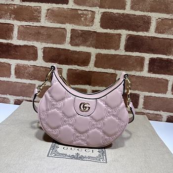 Gucci Matelassé Mini Shoulder Bag Pink Size 21 x 14 x 6 cm