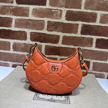 Gucci Matelassé Mini Shoulder Bag Orange Size 21 x 14 x 6 cm