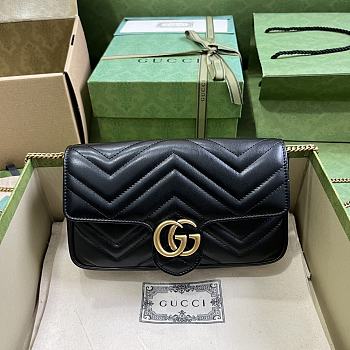 Gucci Marmont Chain Bag Black Size 21 x 12 x 5 cm
