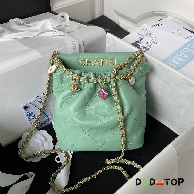 Chanel Mini Bucket Bag Green Size 17 x 16 x 7 cm - 1
