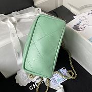 Chanel Mini Bucket Bag Green Size 17 x 16 x 7 cm - 3