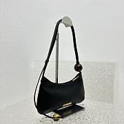 Jacquemus Le Bisou Perle Shoulder Bag Black Size 27 x 10.5 cm - 2