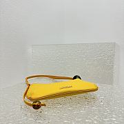 Jacquemus Le Bisou Perle Shoulder Bag Yellow Size 27 x 10.5 cm - 3