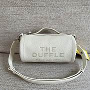Marc Jacobs The Duffle Crossbody Barrel Bag White Size 25 x 13 x 13 cm - 1