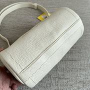 Marc Jacobs The Duffle Crossbody Barrel Bag White Size 25 x 13 x 13 cm - 5