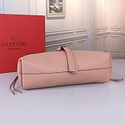 Valentino Pink Leather Vring Chain Bag Size 32 x 22 x 12 cm - 2