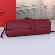 Valentino Red Leather Vring Chain Bag Size 32 x 22 x 12 cm - 4