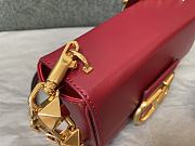 Valentino Garavani Vlogo Shoulder Bag Red Size 20 x 15 x 7 cm - 6