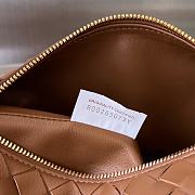 Bottega Veneta  Intrecciato Leather Brown Size 22 x 13 x 9.5 cm - 2