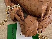 Bottega Veneta Jodie Chain Bag Brown Size 23 x 28 x 8 cm - 2