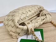 Bottega Veneta Jodie Chain Bag Beige Size 23 x 28 x 8 cm - 5