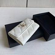 Chanel Wallet White Caviar Leather Size 7.5 x 11.3 x 2.1 cm - 4