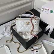 Chanel Box Bag White AP3243 Size 17 x 9.5 x 8 cm - 1