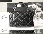 Chanel Trendy CC Flap Bag Gold Hardware Size 25 x 17 x 12 cm - 3