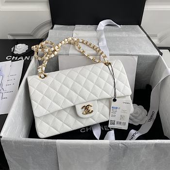 Chanel Classic Flap Bag A01112 Caviar White Size 15.5 x 25.5 x 6.5 cm