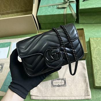 Gucci GG Marmont Matelassé Super Mini Bag Black Size 16.5 x 10 x 4.5 cm