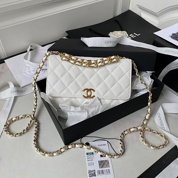 Chanel Chain AP3019 Shoulder Bag White Caviar Skin Size 19 x 12 x 3.5 cm