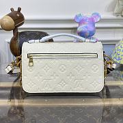 Louis Vuitton LV M22942 White Pochette Métis East West Size 21.5 × 13.5 × 6 cm - 2