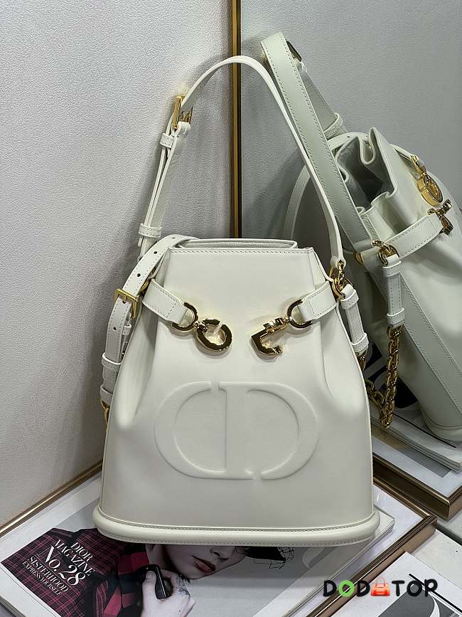 Dior Medium C'est Dior Bucket Bag White Size 24 cm - 1