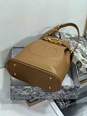 Dior Medium C'est Dior Bucket Bag Brown Size 24 cm - 2