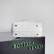 Bottega Veneta Intreccio Leather Toiletry Bag White Size 22 x 13 x 9.5 cm - 3