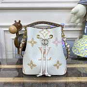 Louis Vuitton NeoNoé Bucket Bag M22985 Apricot Size 20 x 20 x 13 cm - 1
