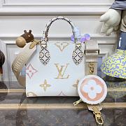 Louis Vuitton Onthego Hanbag Apricot M22976 Size 25 x 19 x 11.5 cm - 1