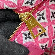 Louis Vuitton Onthego Hanbag Pink M22976 Size 25 x 19 x 11.5 cm - 4