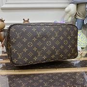 Louis Vuitton Neverfull Medium Handbag M50366 Old Flower Powder Size 31 x 28 x 14 cm - 4
