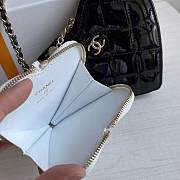Chanel Heart Calfskin Lambskin Plain Leather Bag Size 15 x 13 x 2 cm - 4